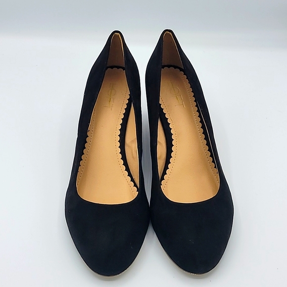 NWOB! Anne Taylor LOFT  Womens Black Faux Suede Wedge Heel Size 8.5M (US) Try on - Picture 2 of 9
